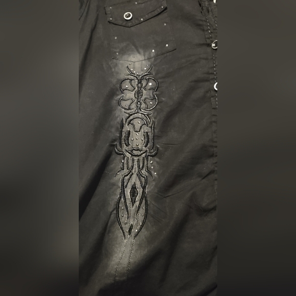 Roar Western Glitz Long Sleeve Button Up Embroidered Black Sz large NWT - Picture 7 of 13